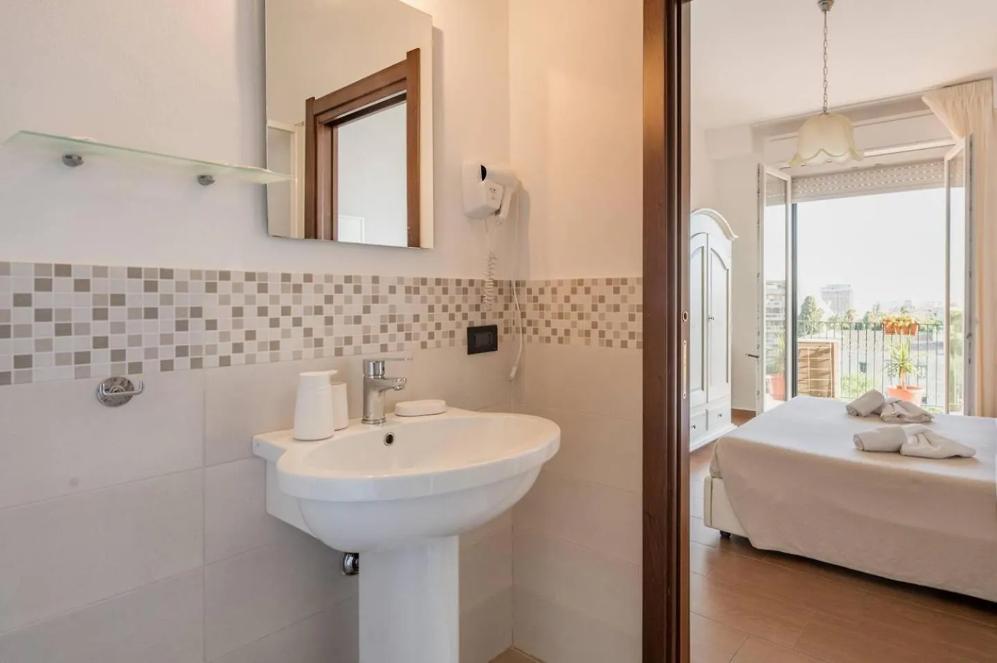 Panoramic Rooms Syracuse